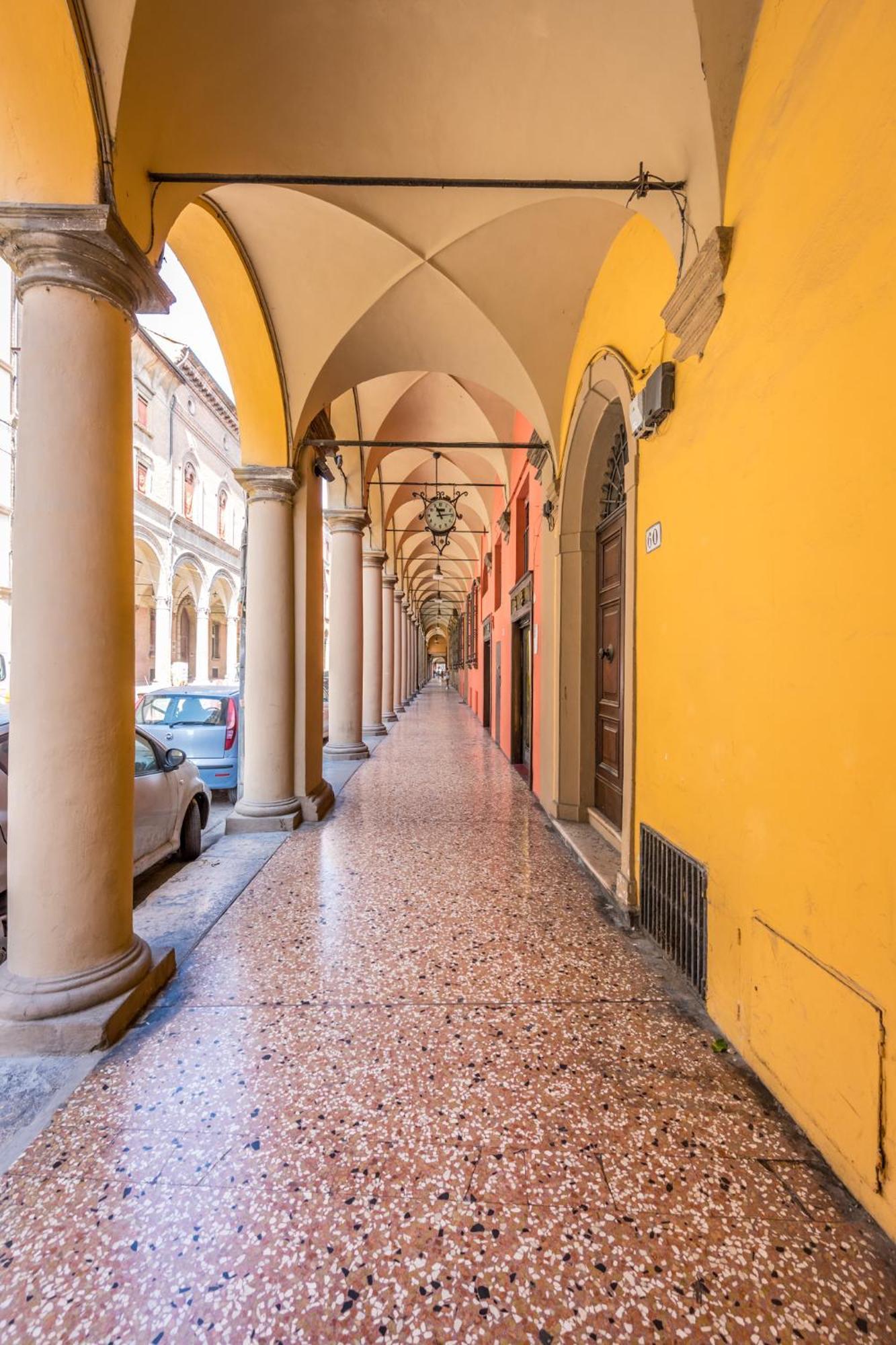 Ab Plus - Via Santo Stefano 62 Bologna Exterior photo